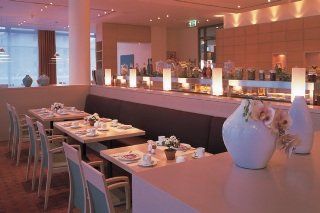 Отель Essential By Dorint Berlin-adlershof